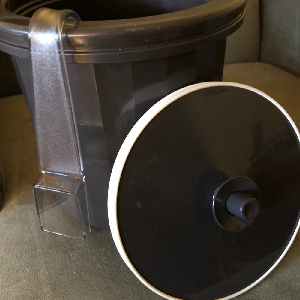 Vintage Tupperware Ice Bucket